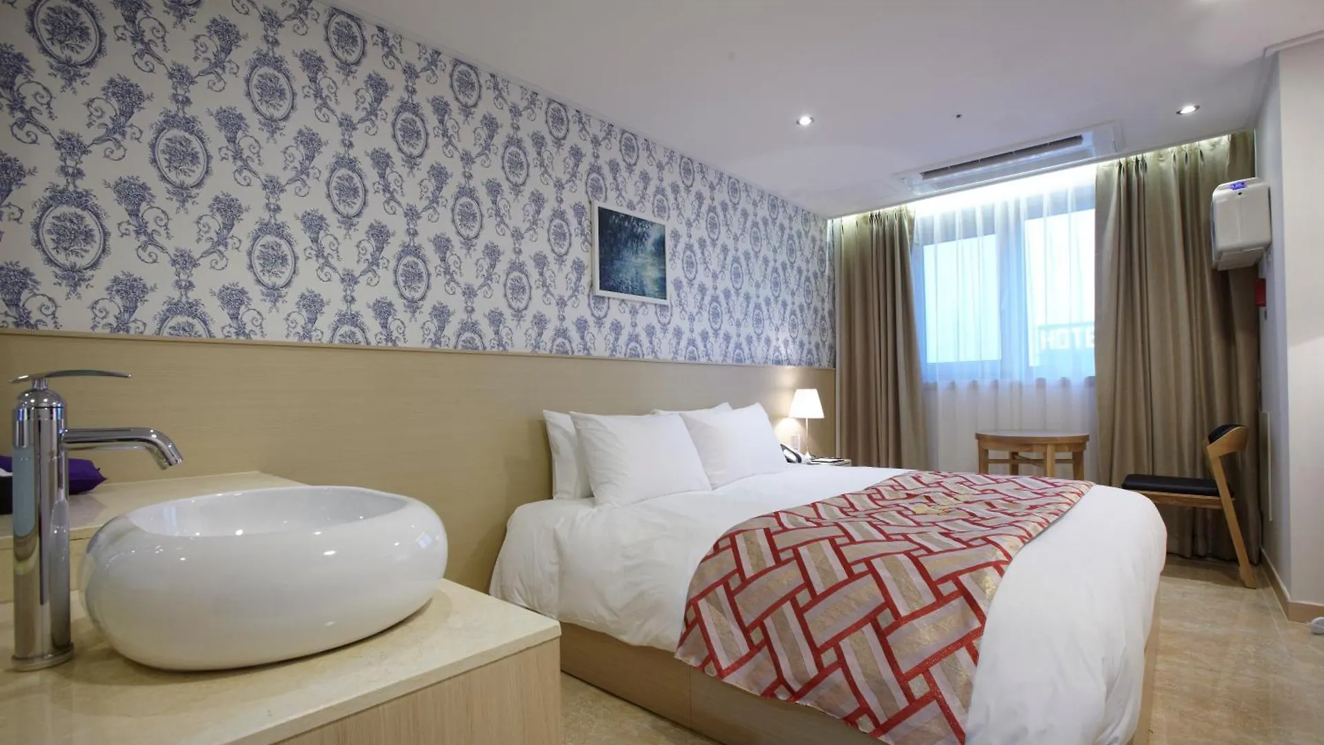 Hotel Sopra Incheon Cheongna 3*,  South Korea