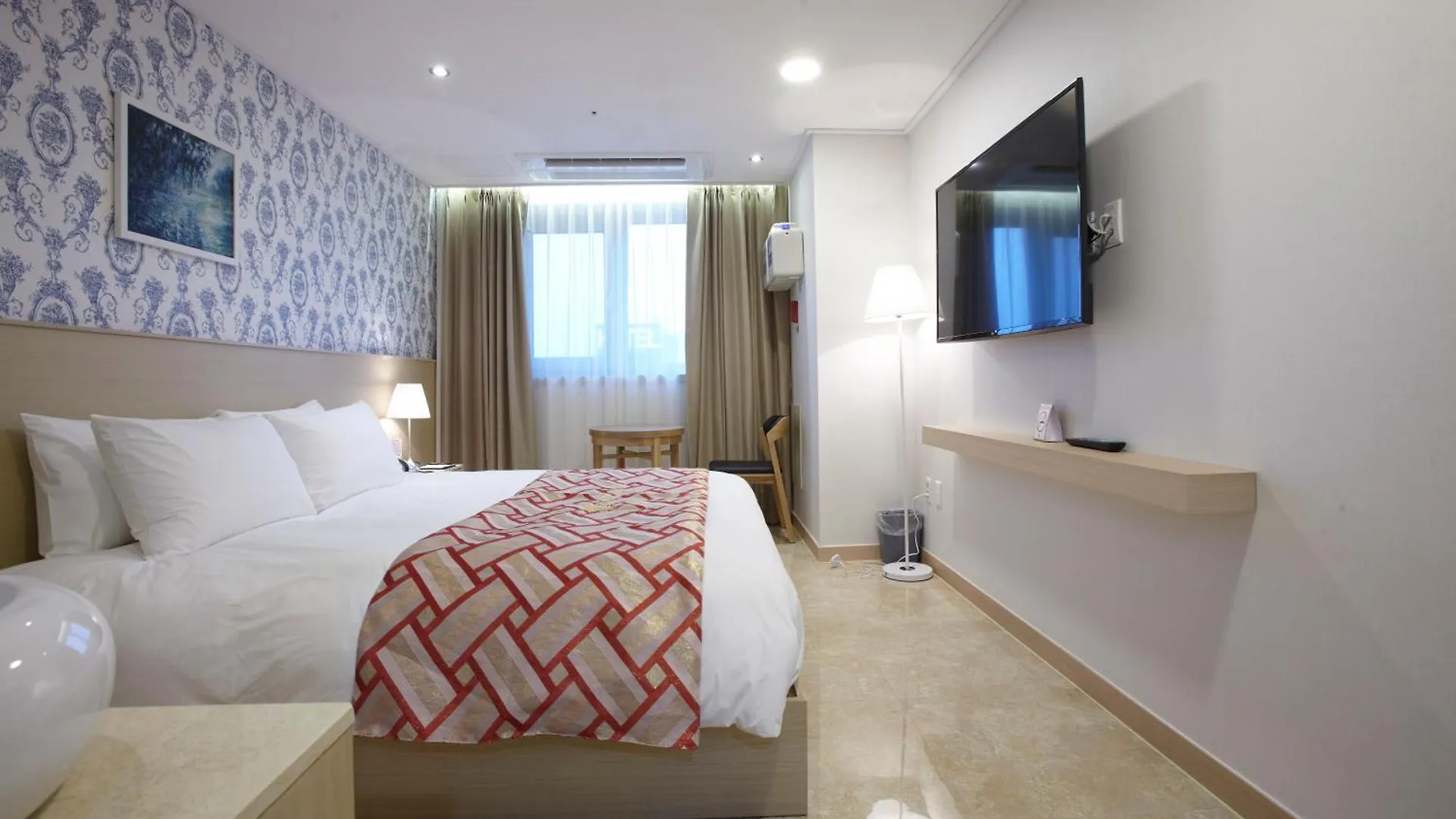 Hotel Sopra Incheon Cheongna 3*,  South Korea